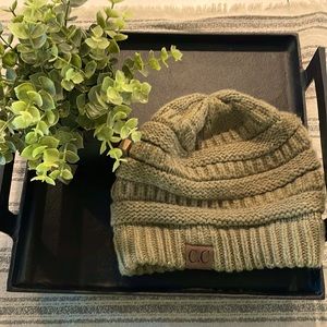 Forest green womens CC beanie